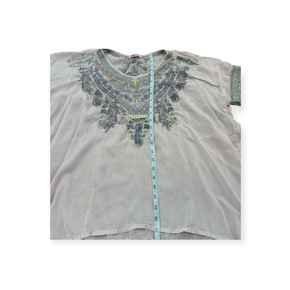 Johnny Was Light Gray Short Sleeve Embroidered Boho Tunic - Picture 5 of 7